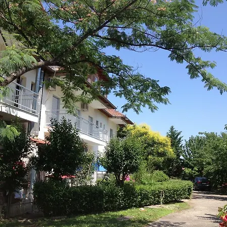Livithra Aparthotel 2*